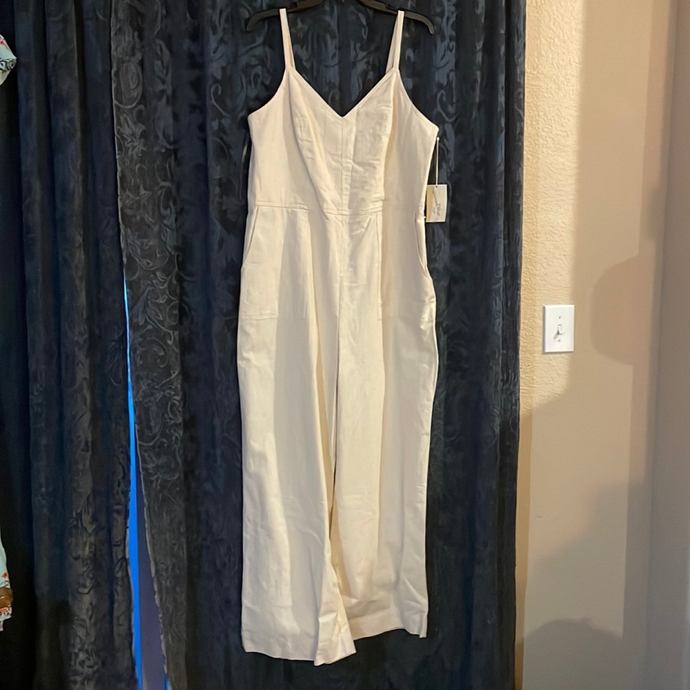 NWT tan jumper